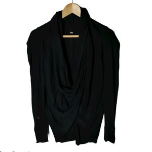 Lululemon black Iconic twist front sweater